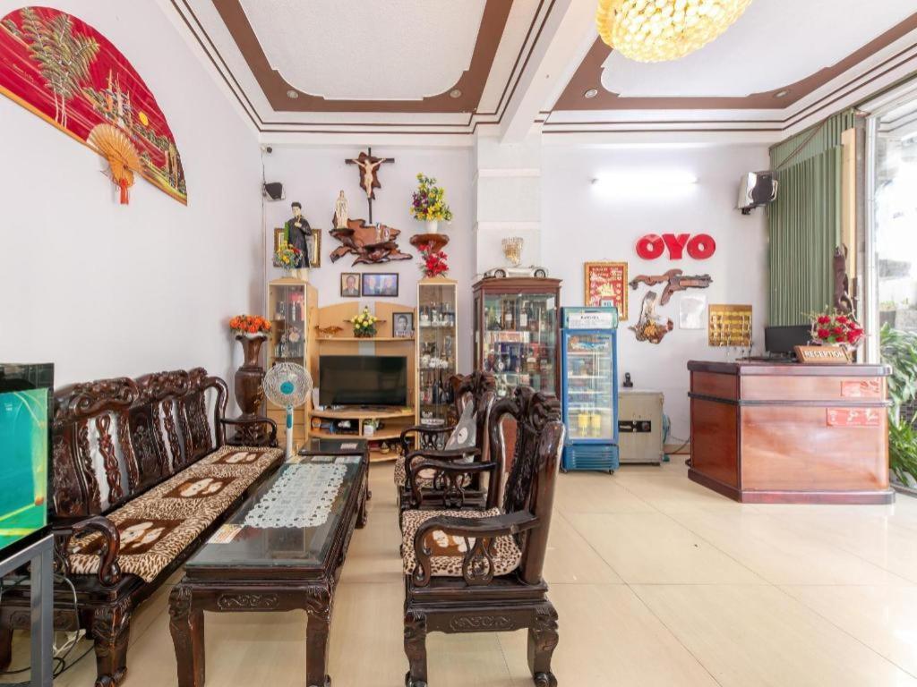 Oyo-898丰邵酒店 芽庄 外观 照片